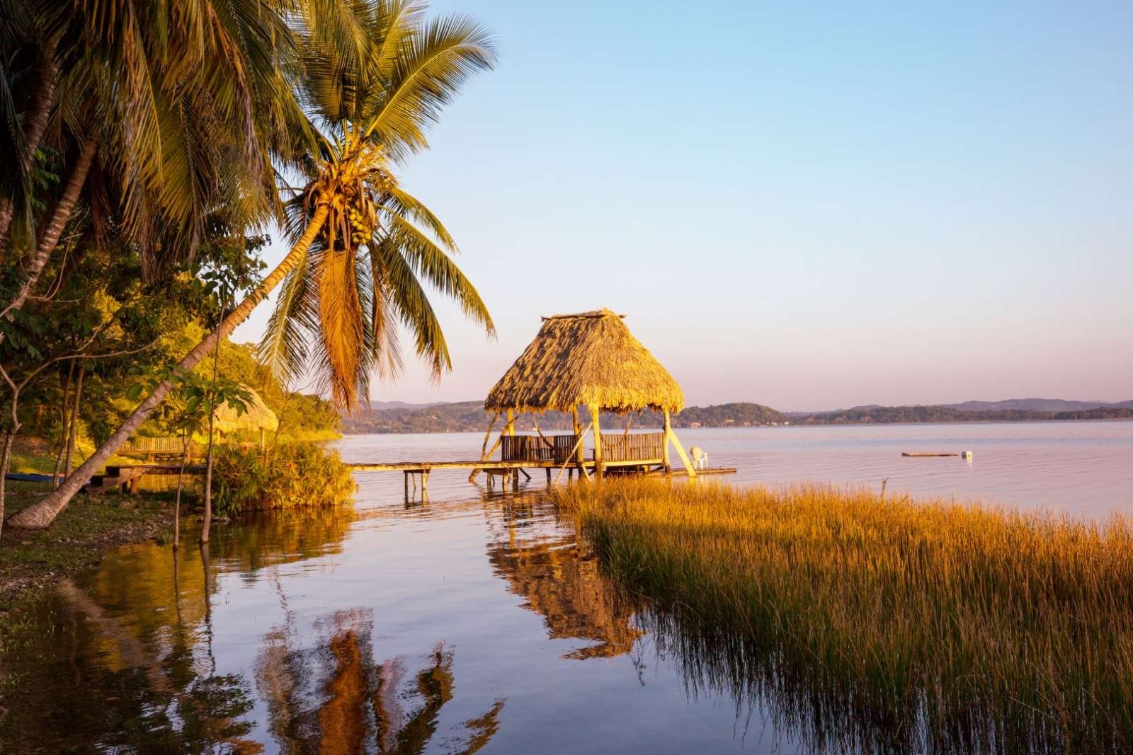 Flores-Guatemala-Lake-Peten-Palapa-1600x1067